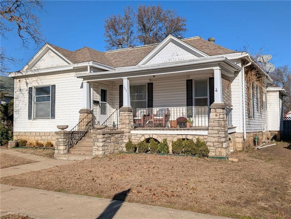 339 W 6th Avenue, Garnett, KS