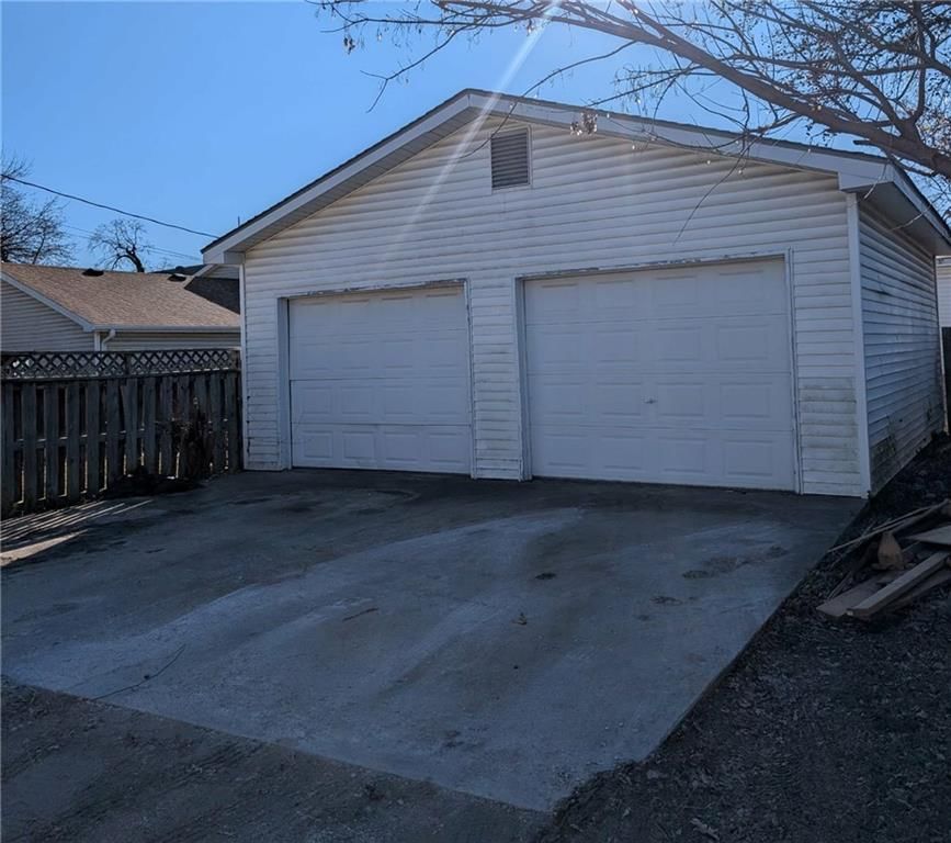 339 W 6th Avenue — photo 6