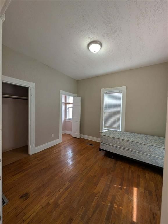 339 W 6th Avenue — photo 8