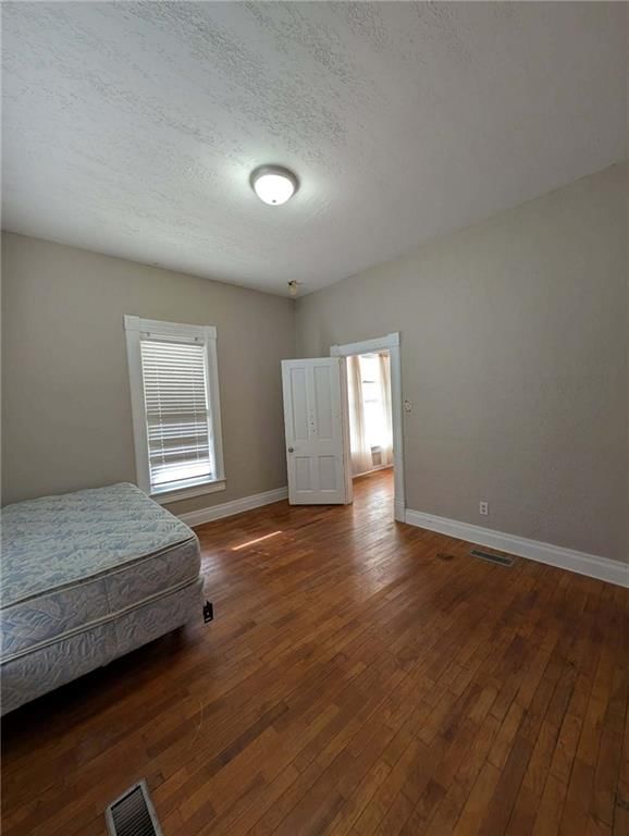 339 W 6th Avenue — photo 15