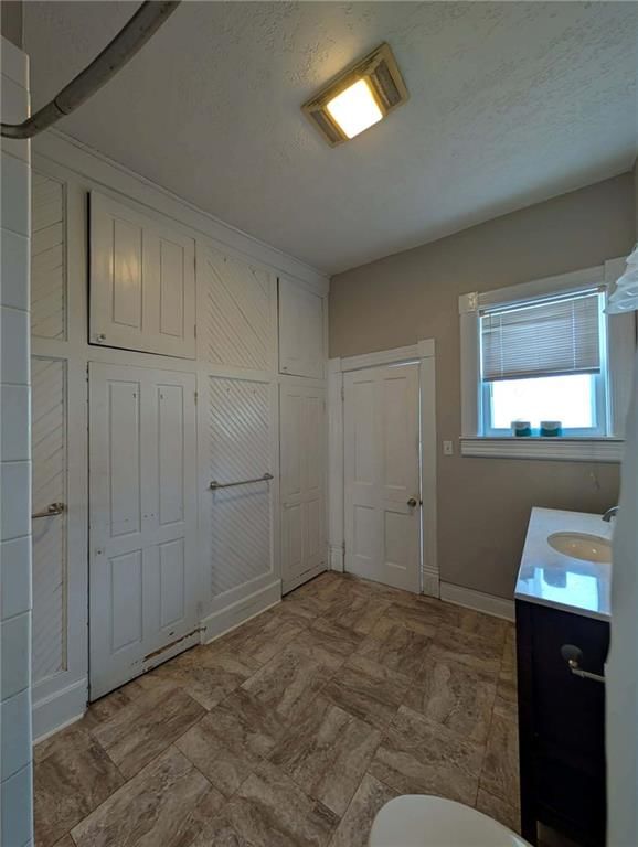 339 W 6th Avenue — photo 25