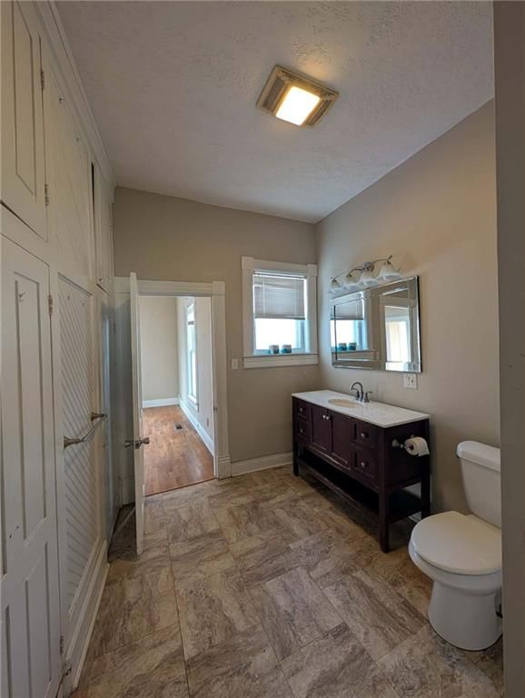 339 W 6th Avenue — photo 28