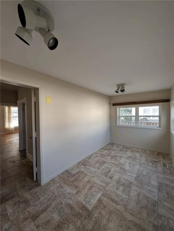 339 W 6th Avenue — photo 33