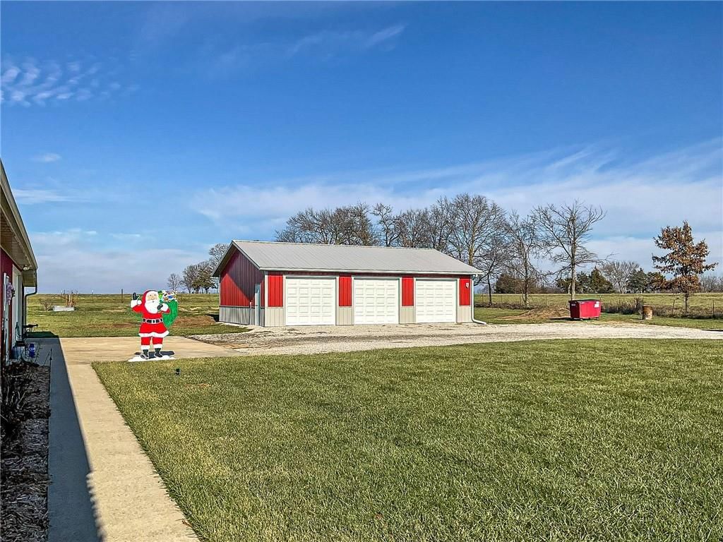 31833 W Highway — photo 4