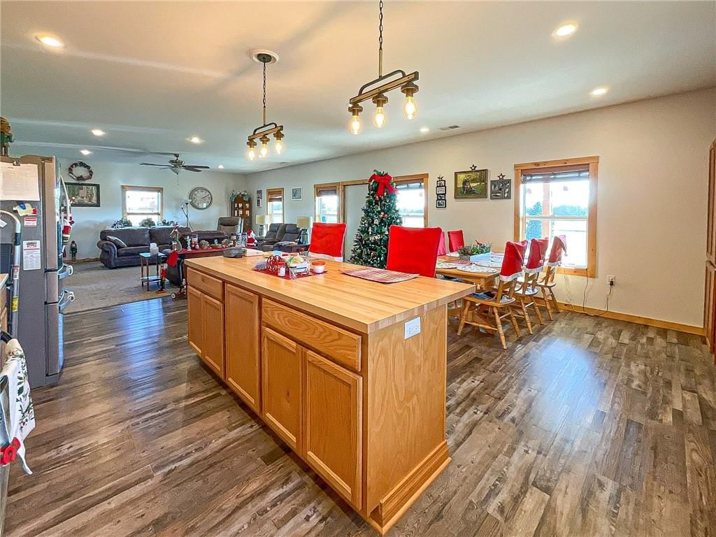 31833 W Highway — photo 11