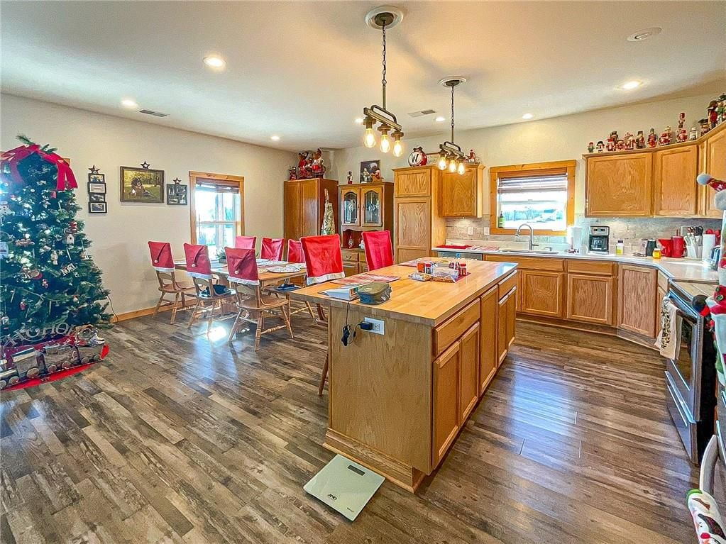 31833 W Highway — photo 12