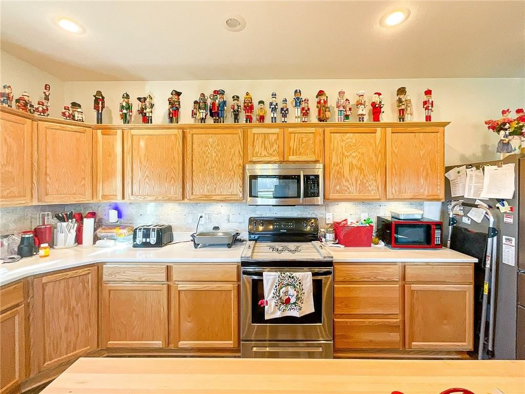 31833 W Highway — photo 13