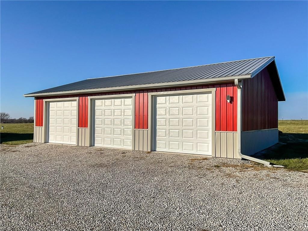 31833 W Highway — photo 32