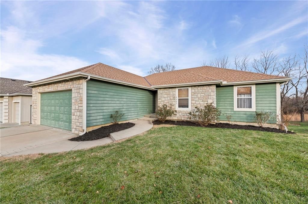 4923 Parkway Drive, Leavenworth, KS