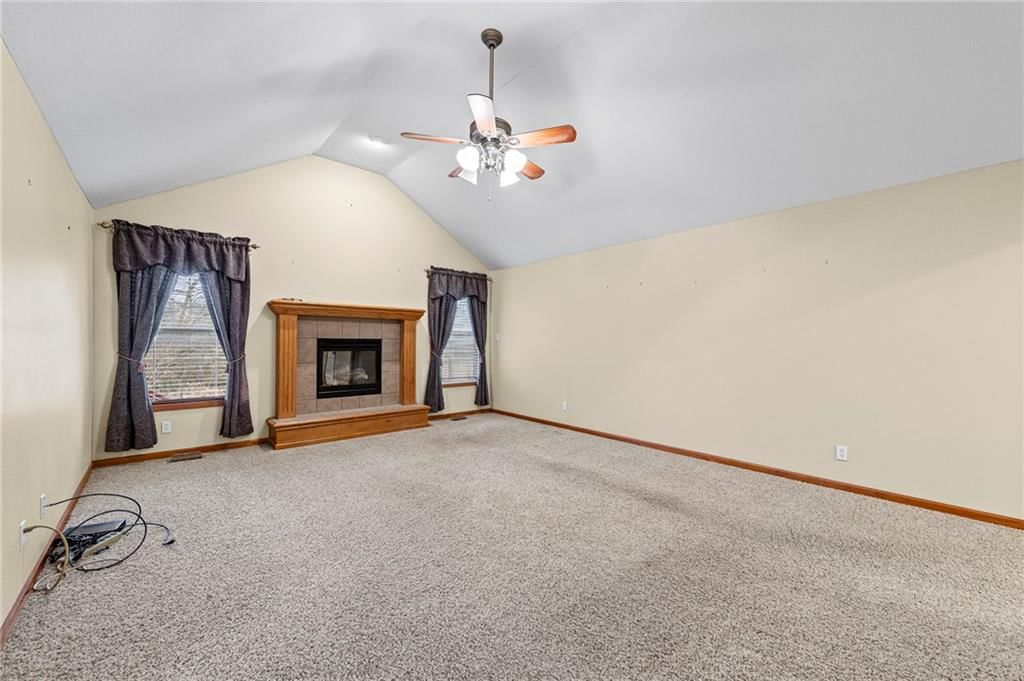 4923 Parkway Drive — photo 7