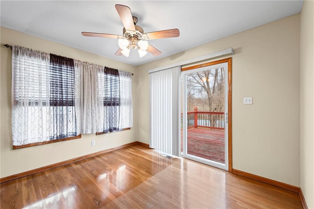 4923 Parkway Drive — photo 8