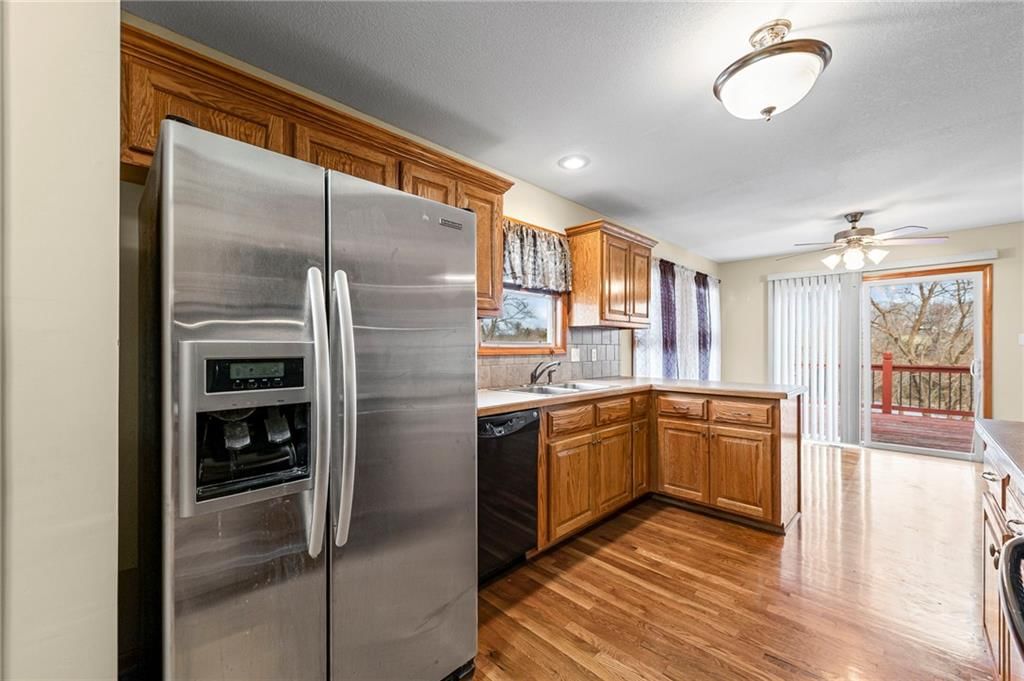 4923 Parkway Drive — photo 11