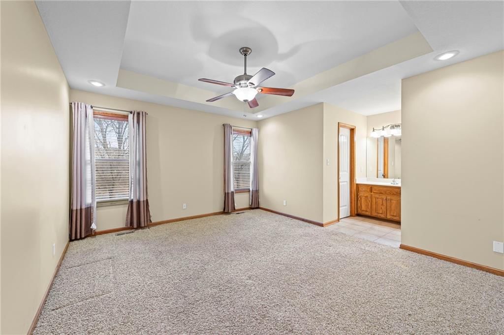 4923 Parkway Drive — photo 18