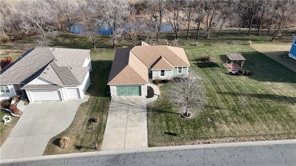 4923 Parkway Drive — photo 36