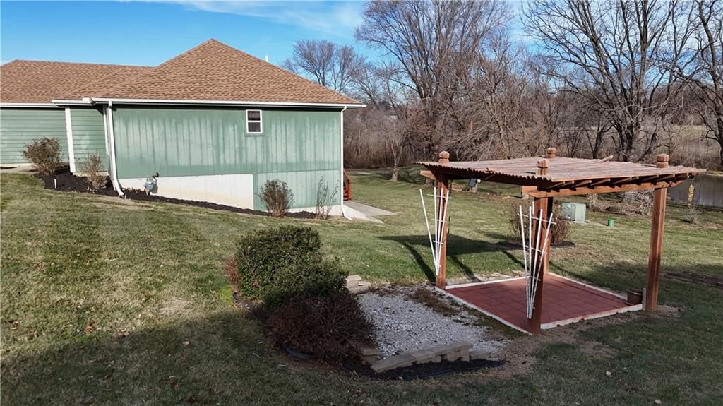 4923 Parkway Drive — photo 41