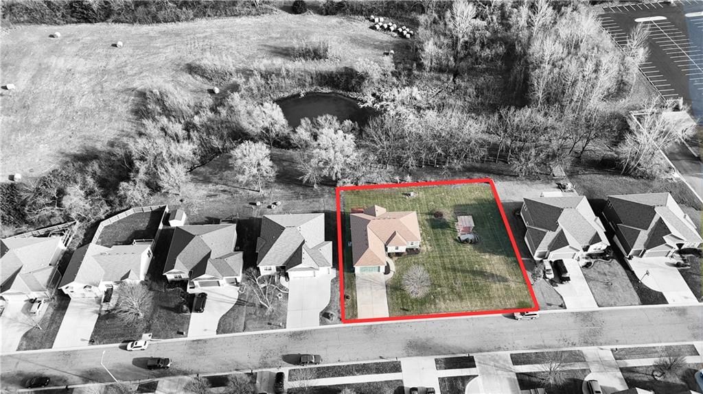 4923 Parkway Drive — photo 56
