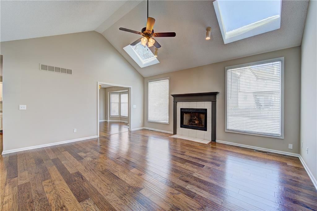 4212 SW Leeward Drive — photo 3