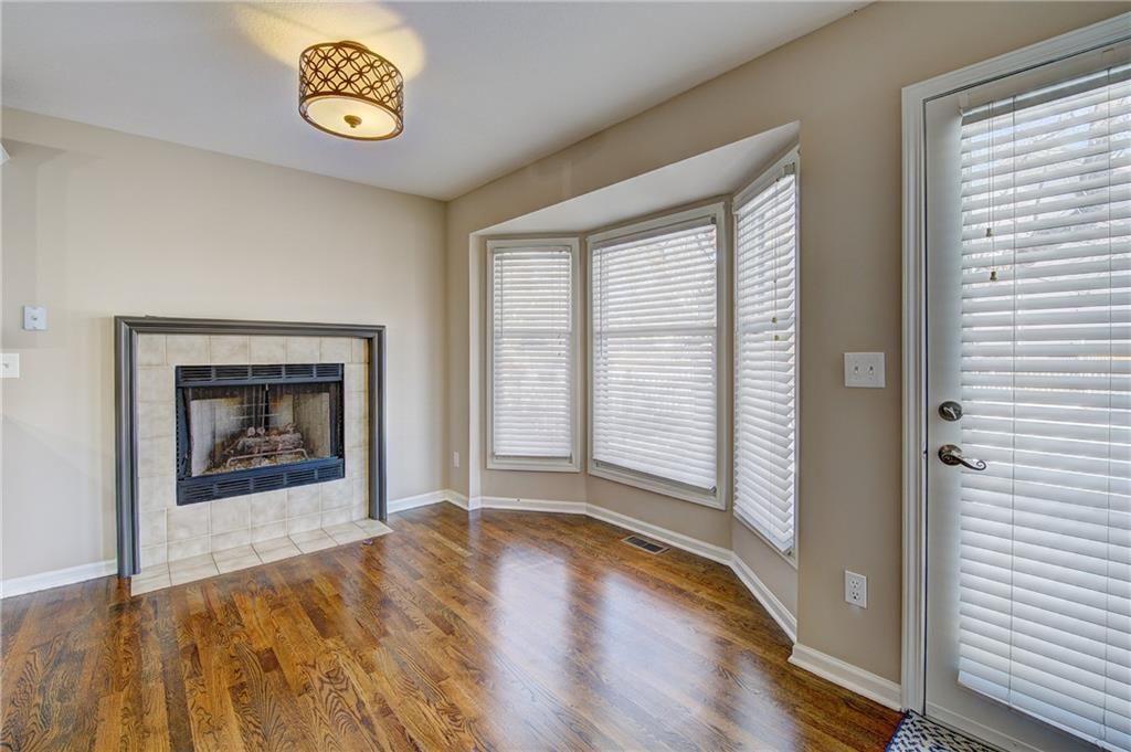 4212 SW Leeward Drive — photo 8