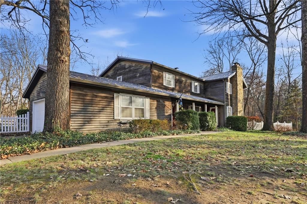 903 Halsey Circle — photo 3