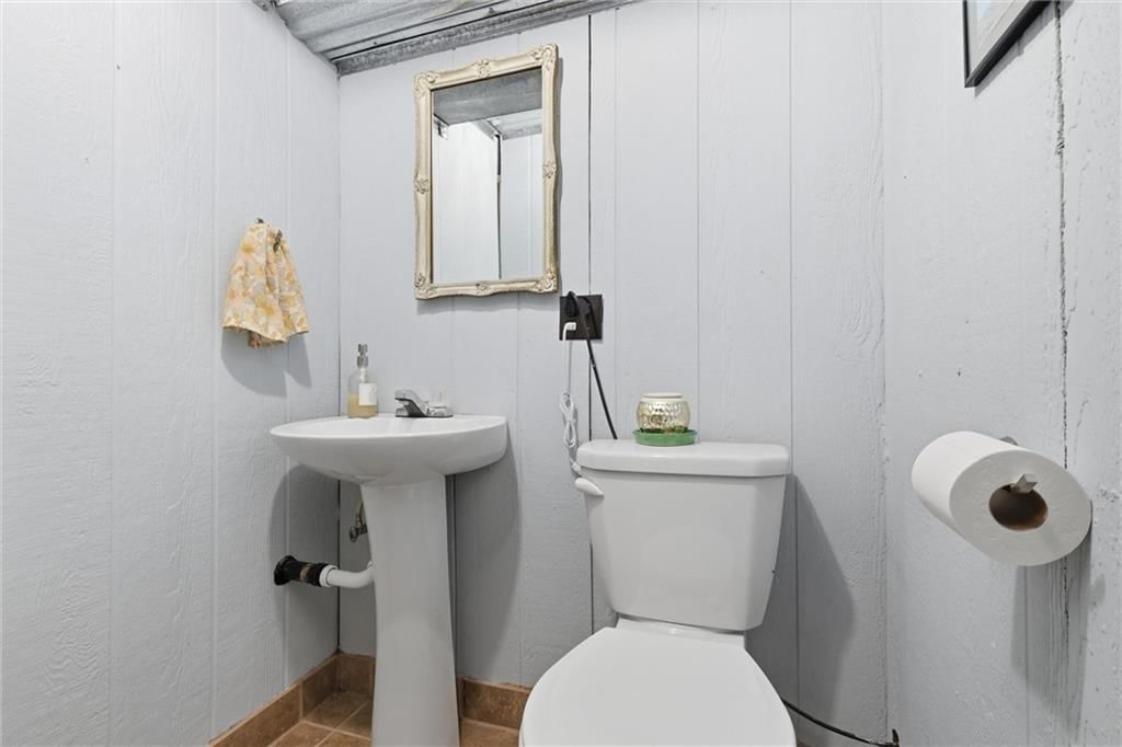 903 Halsey Circle — photo 33