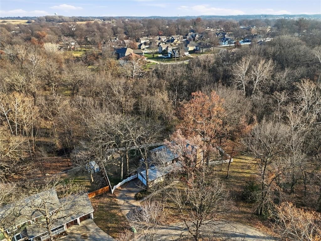 903 Halsey Circle — photo 41