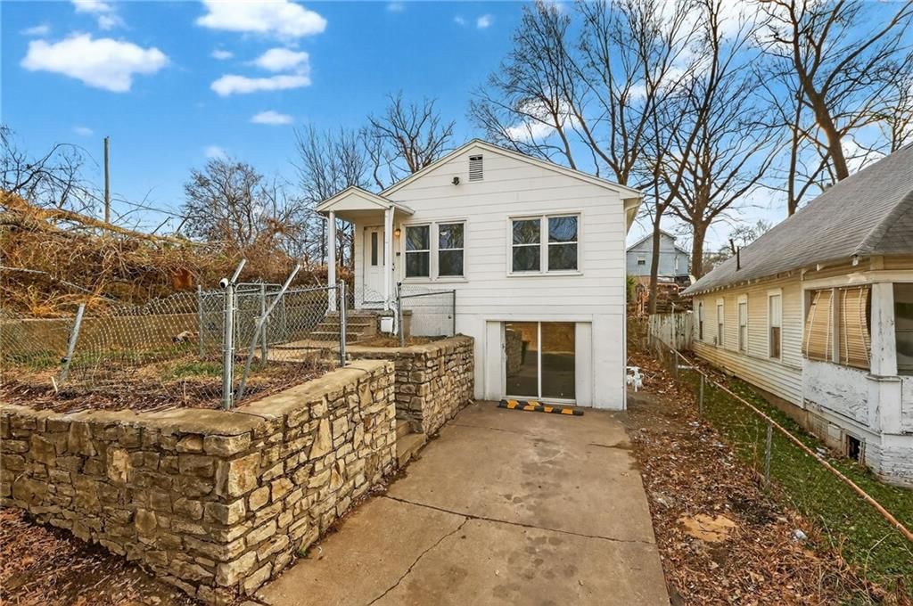 8727 E Lexington Avenue, Independence, MO