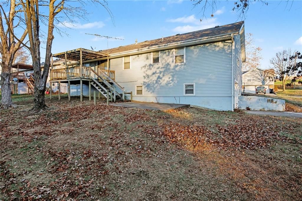 702 N Patton Street — photo 3
