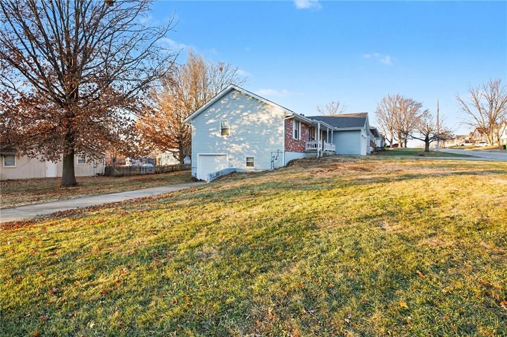 702 N Patton Street — photo 4