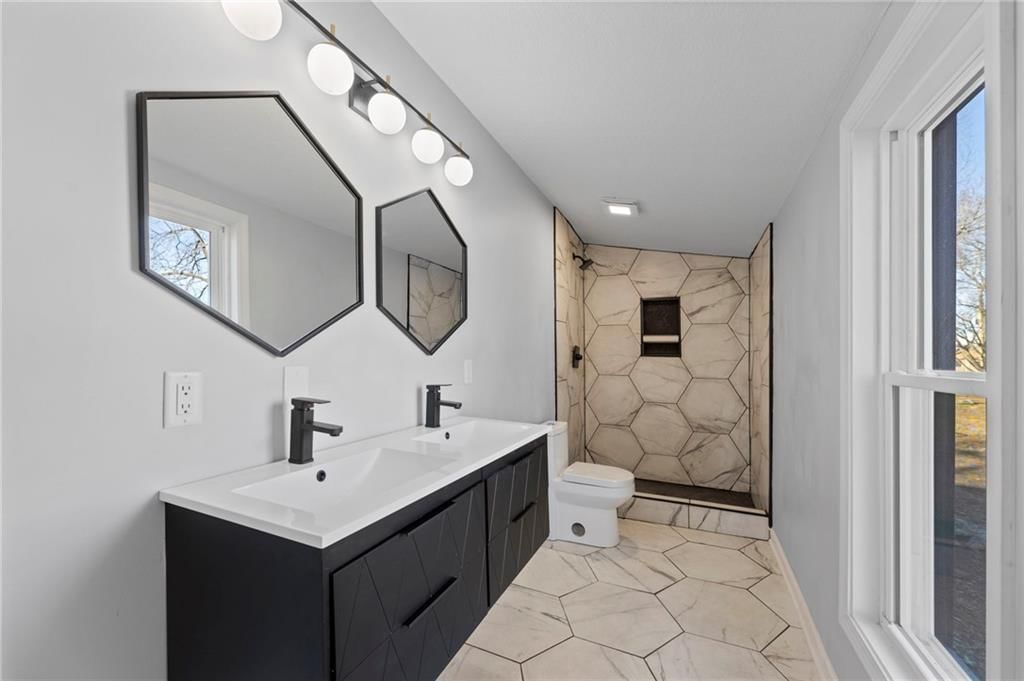 236 S Ash Street — photo 12