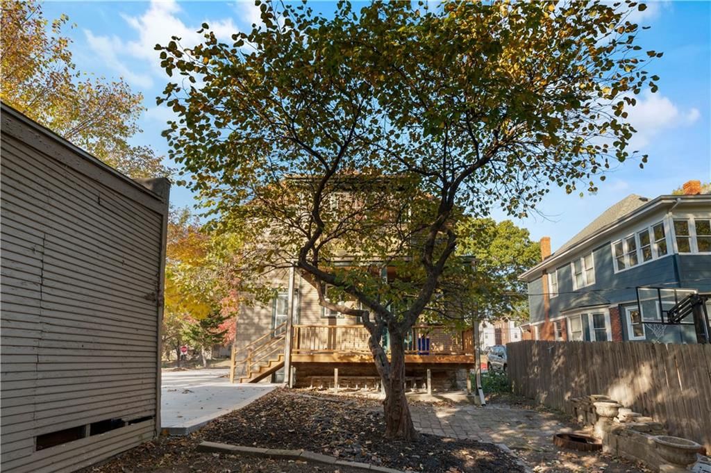 3833 Wyandotte Street — photo 3