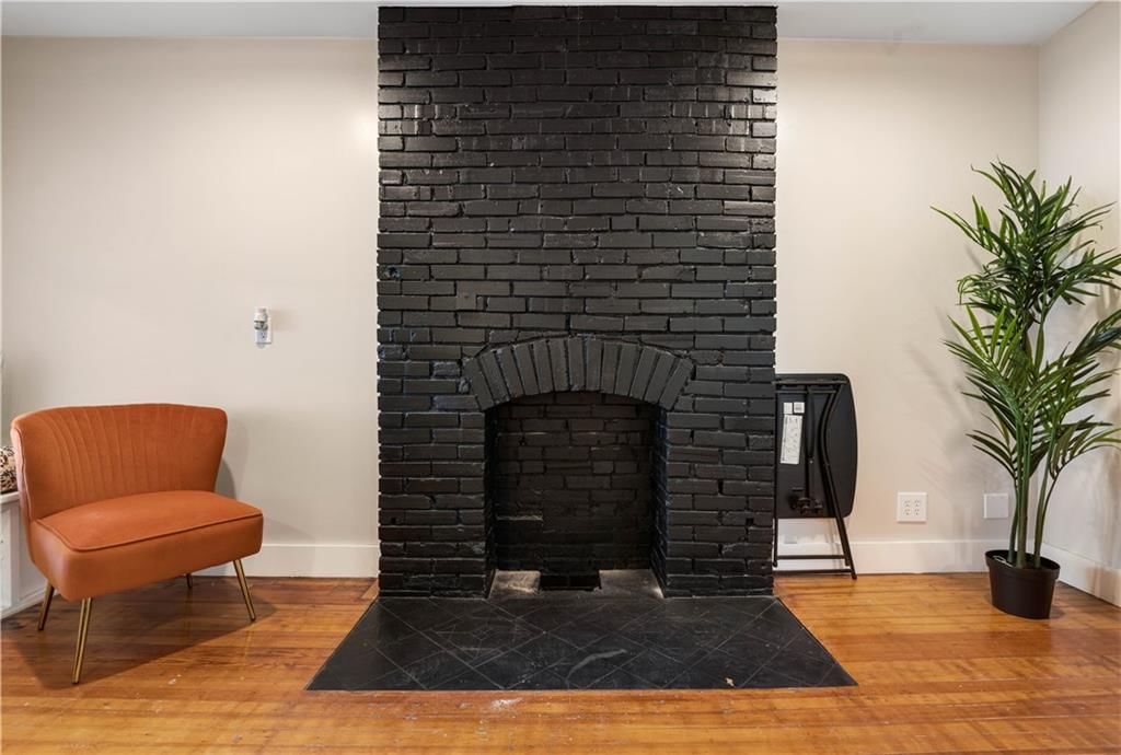 3833 Wyandotte Street — photo 33