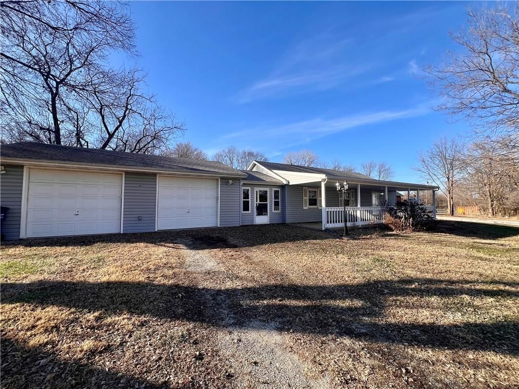 201 S Vine Street, McLouth, KS
