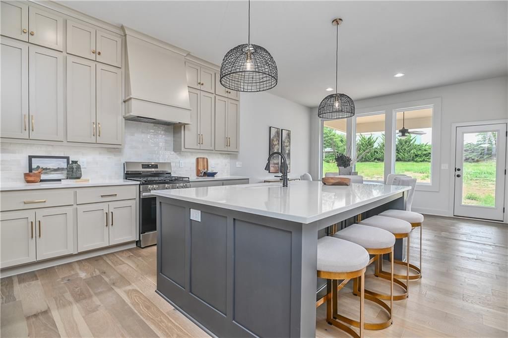 11441 S Langley Street — photo 41