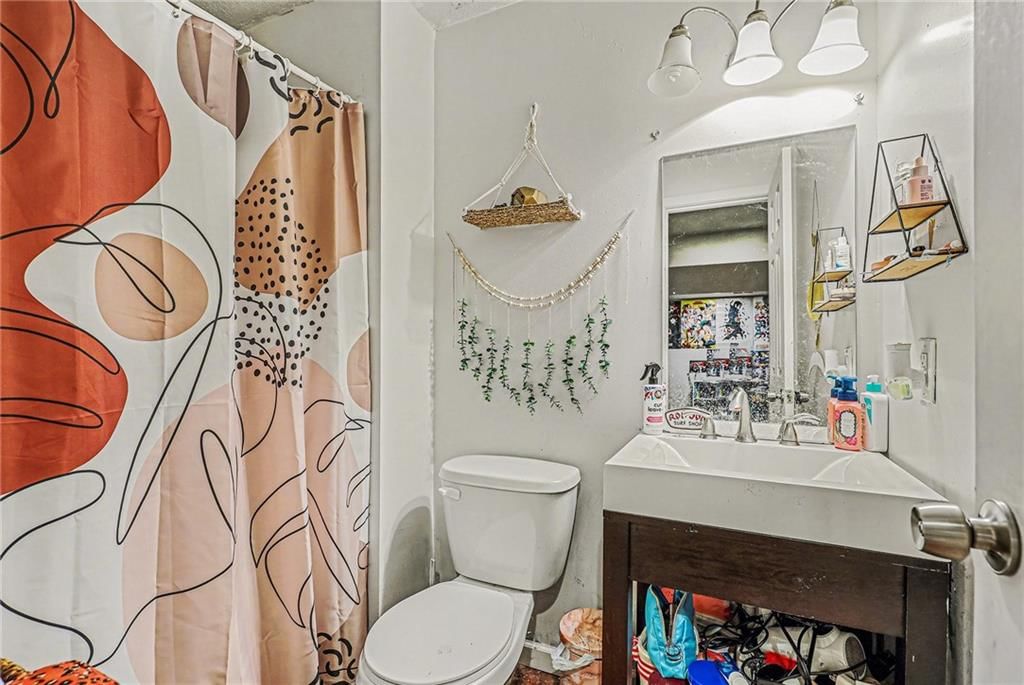 828 SW Country Hill Drive — photo 15