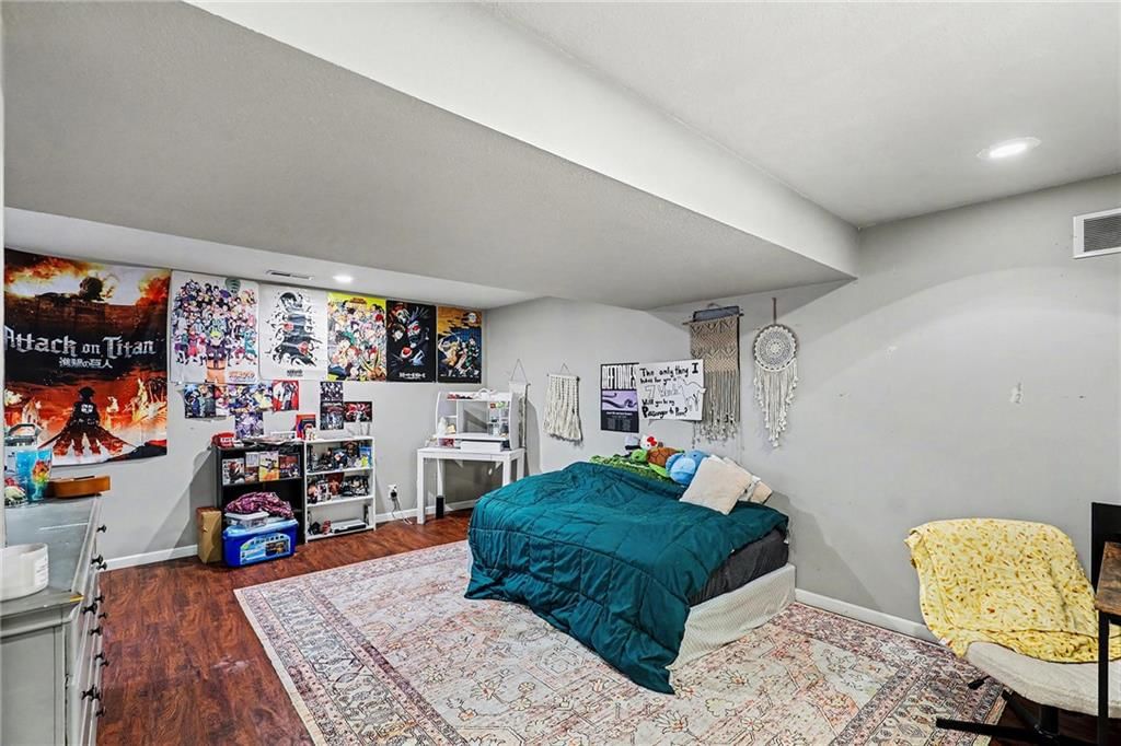 828 SW Country Hill Drive — photo 17