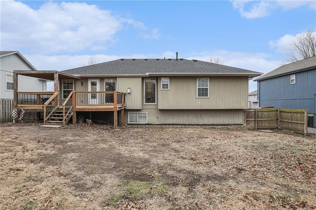 828 SW Country Hill Drive — photo 21