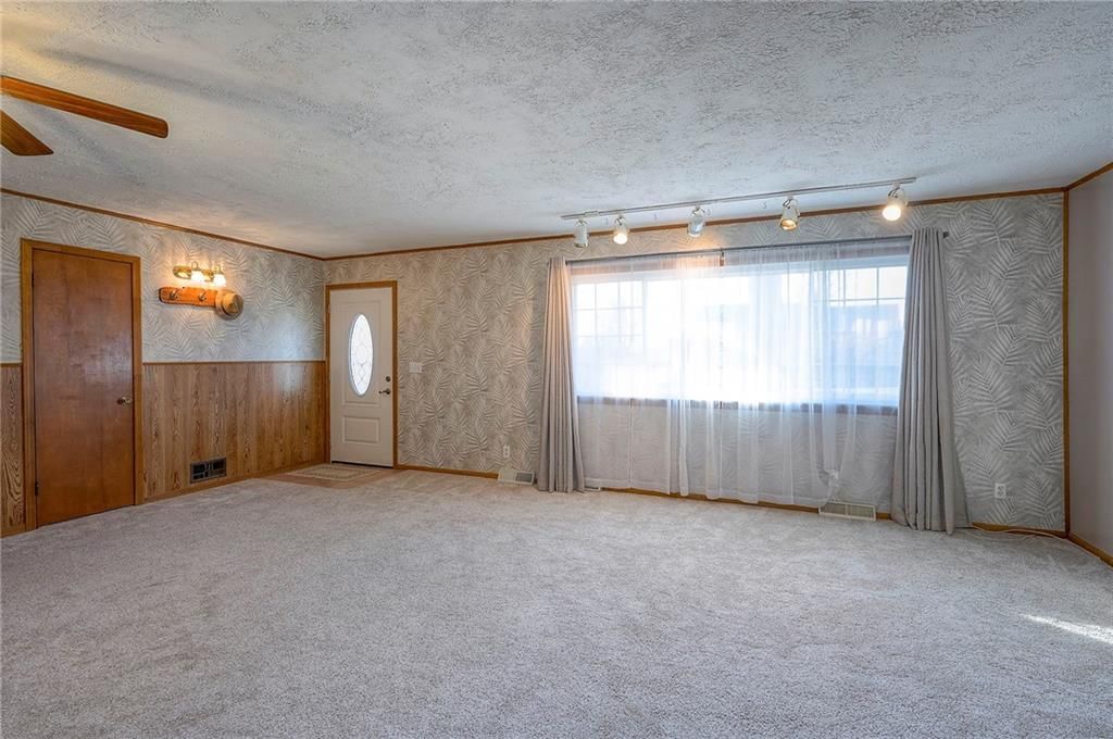 6509 NW Twin Oaks Drive — photo 2