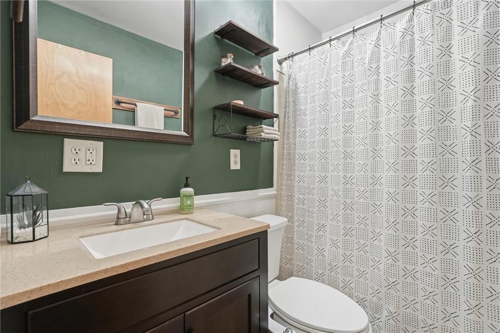 1829 Brook Street — photo 18