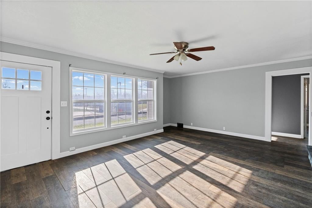 514 SW 3rd St Terrace — photo 4