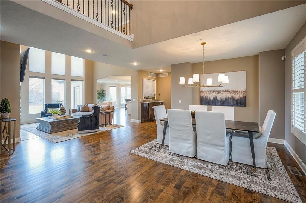 10502 N Willow Avenue — photo 11