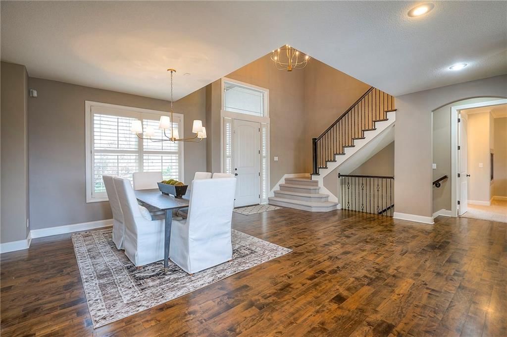 10502 N Willow Avenue — photo 13