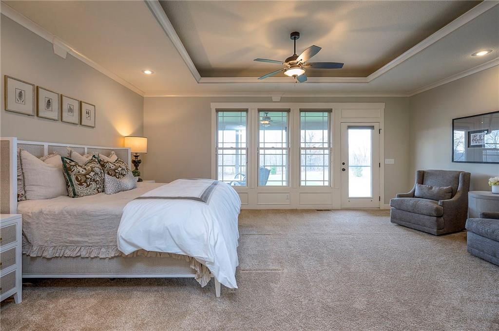 10502 N Willow Avenue — photo 34