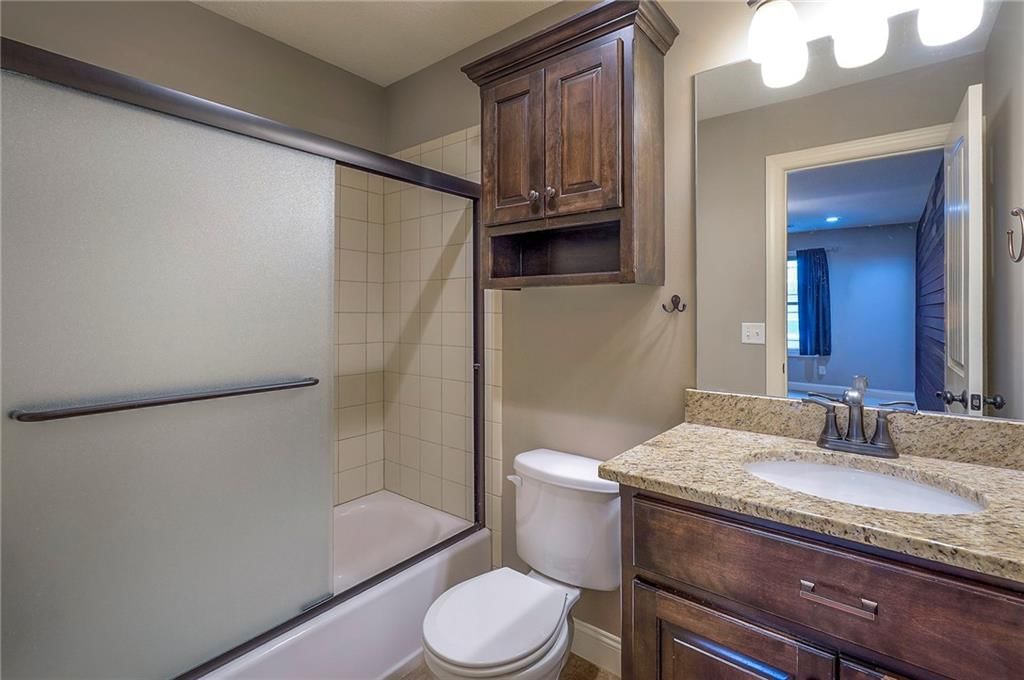 10502 N Willow Avenue — photo 45