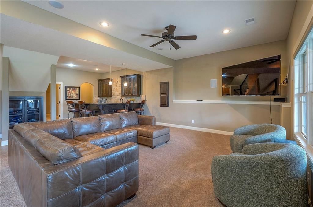 10502 N Willow Avenue — photo 53
