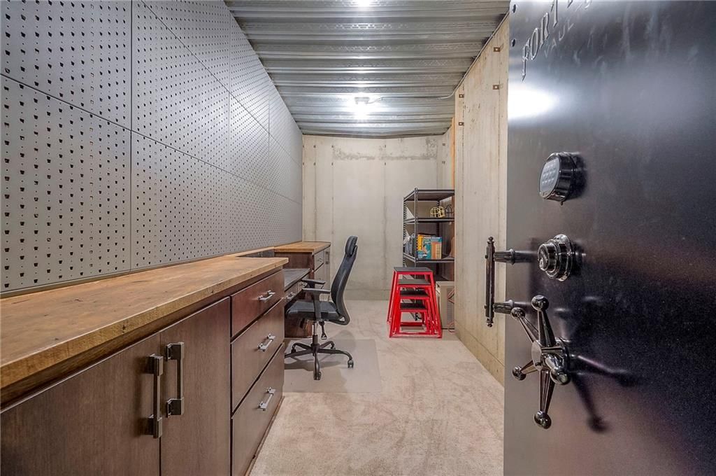 10502 N Willow Avenue — photo 58