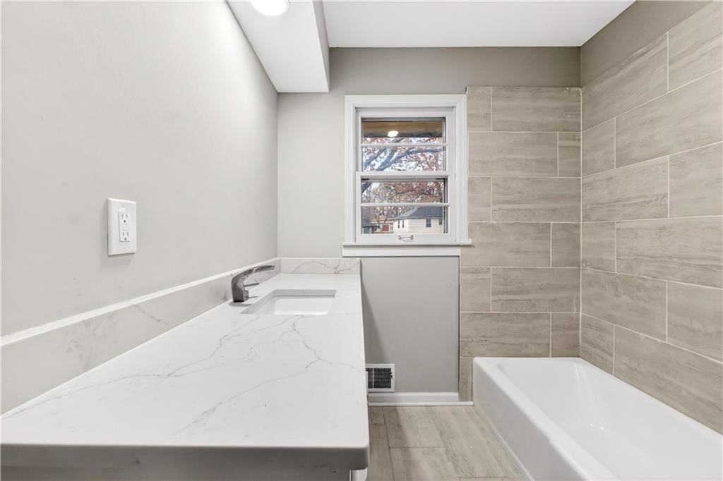 6204 E 109th Street — photo 25
