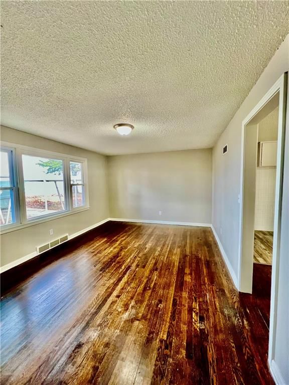 6809 Hunter Street — photo 3