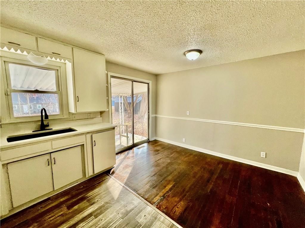 6809 Hunter Street — photo 4