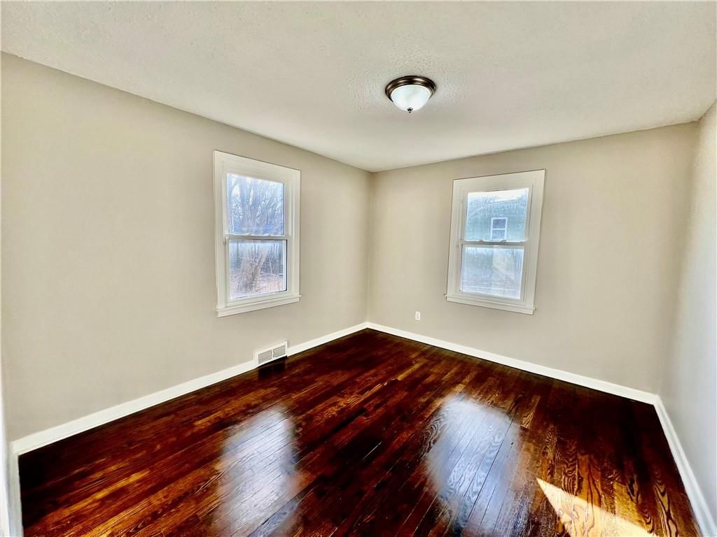 6809 Hunter Street — photo 9