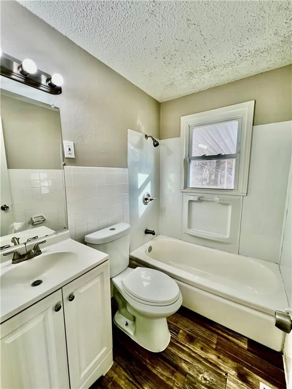 6809 Hunter Street — photo 10